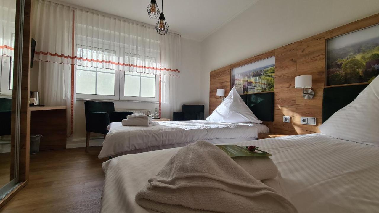Hotel Am Wald B&B Михендорф Экстерьер фото
